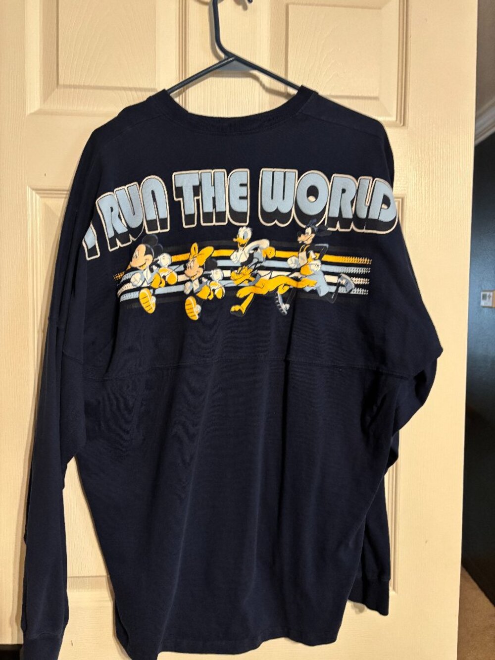 runDisney I Run the World Spirit Jersey Size Medium